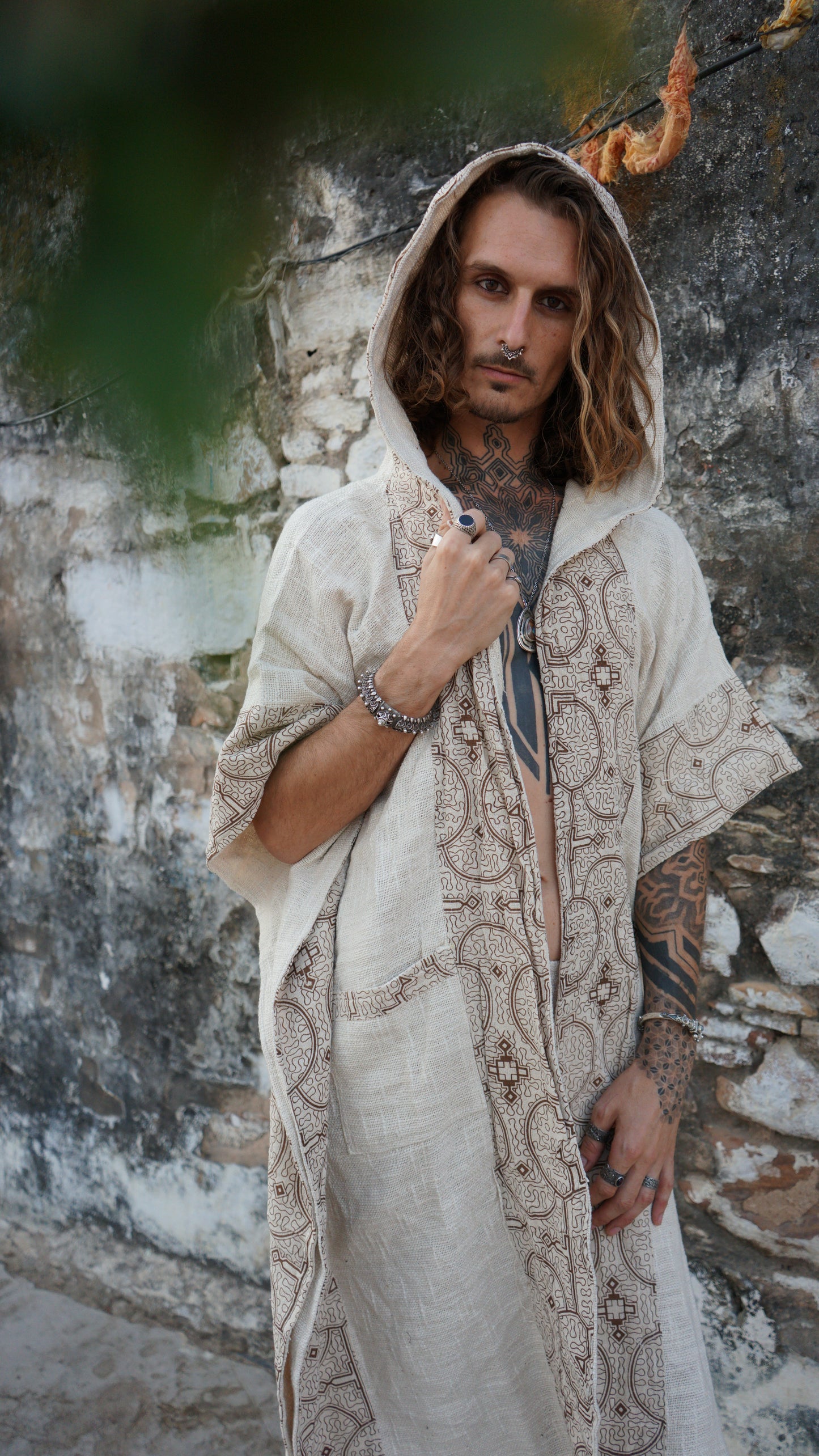 Pramanik Kimono White